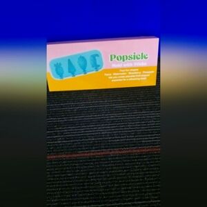 Popsicle Mold with Sticks